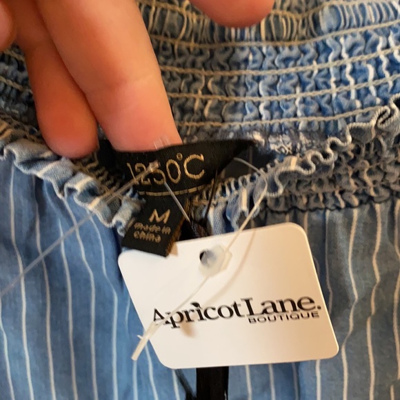 NWT off the shoulder Apricot Lane - Picture 3 of 5